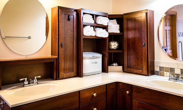 portable-bathroom-with-sink-san-bernardi-640x480-9226238.jpeg