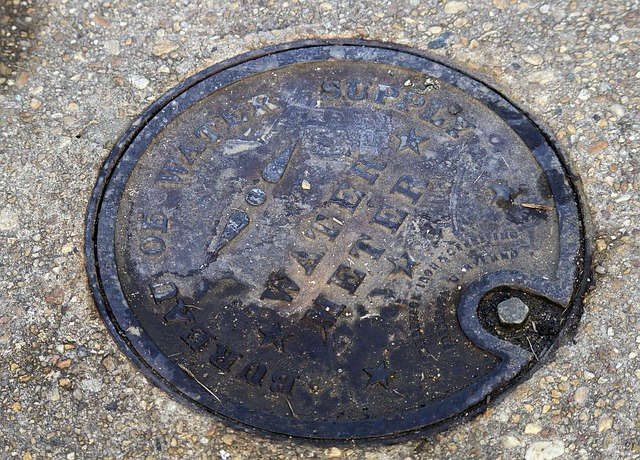 burst-pipe-water-damage-pomona-ca-640x480-98165627.jpeg