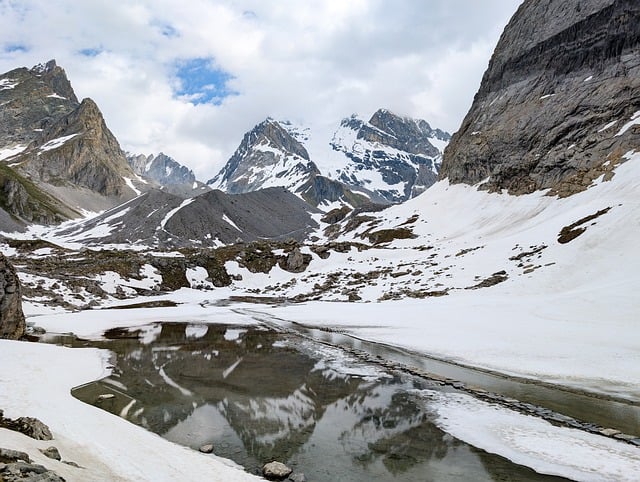 easy-to-transport potties for hiking