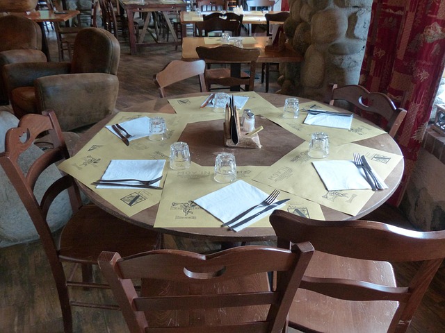 Compostable toilet seat covers for events