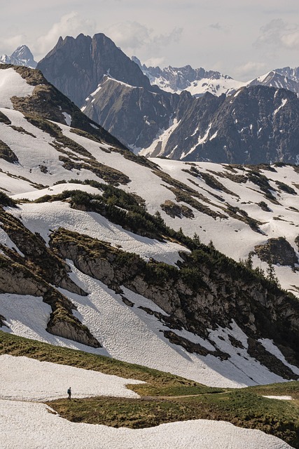 easy-to-transport potties for hiking