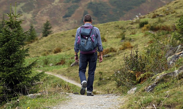 easy-to-transport potties for hiking