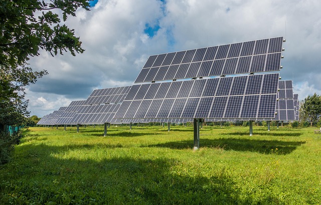 Solar-powered portable restroom units for remote locations